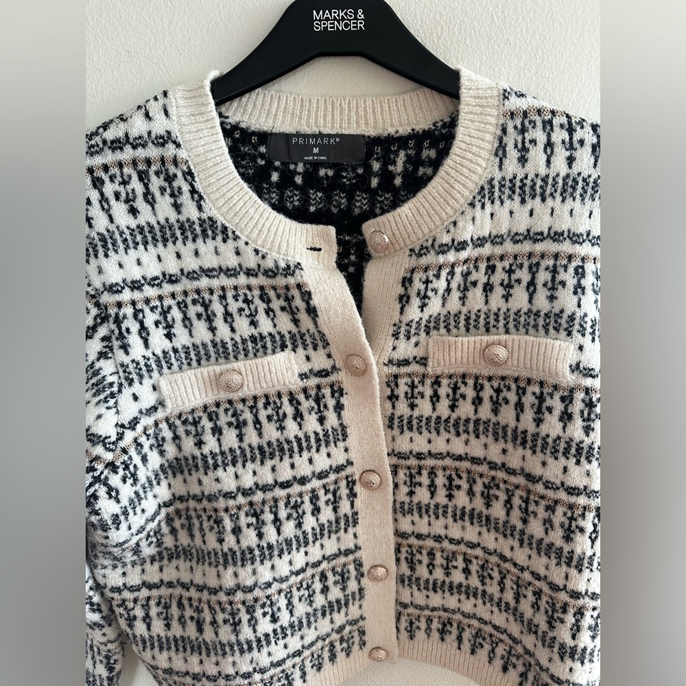 Primark Cropped White & Black Knit Cardigan – Gold Button Accents, Size M - Picture 5 of 6